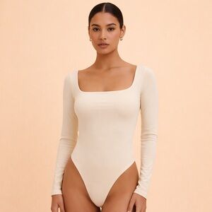 LULULEMON SQUARE NECK BODYSUIT